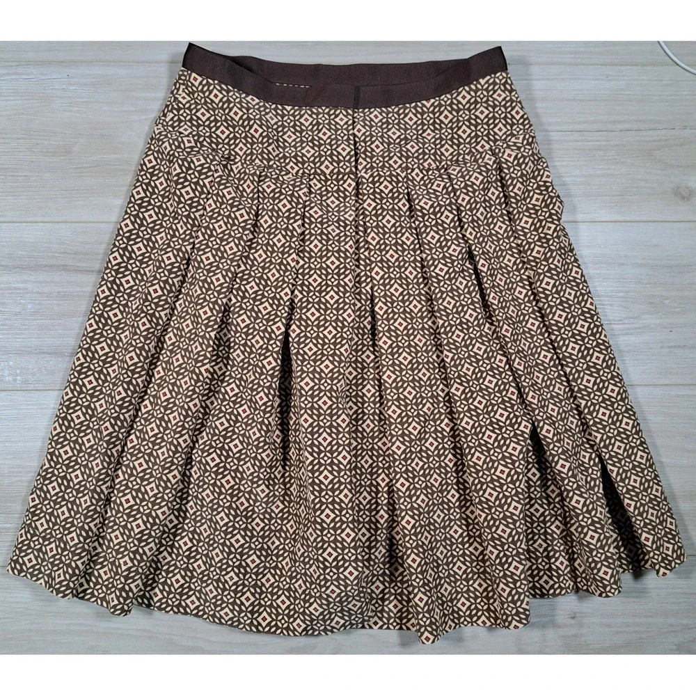Anne‎ Klein Brown Geometric 100% Silk Pleated Skirt Womens Size 4 Knee Length
